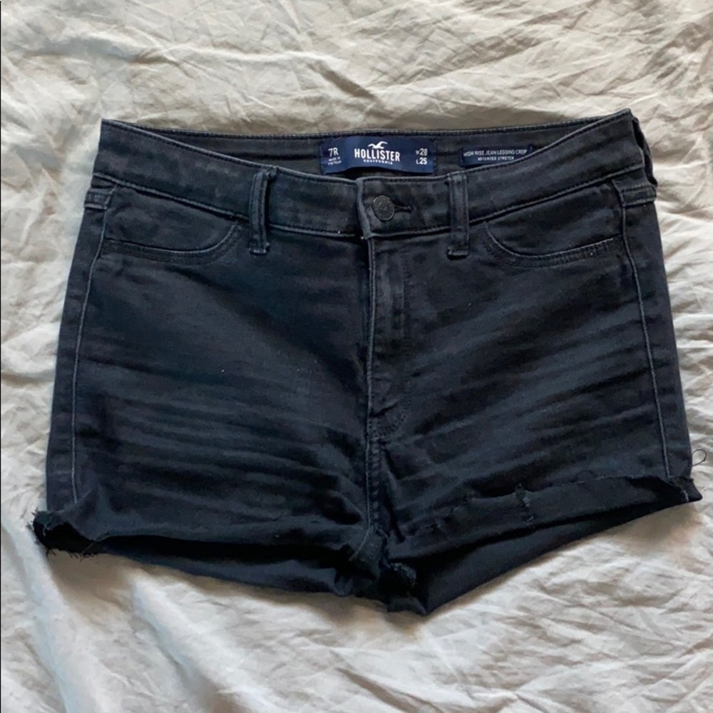 Black hollister shorts